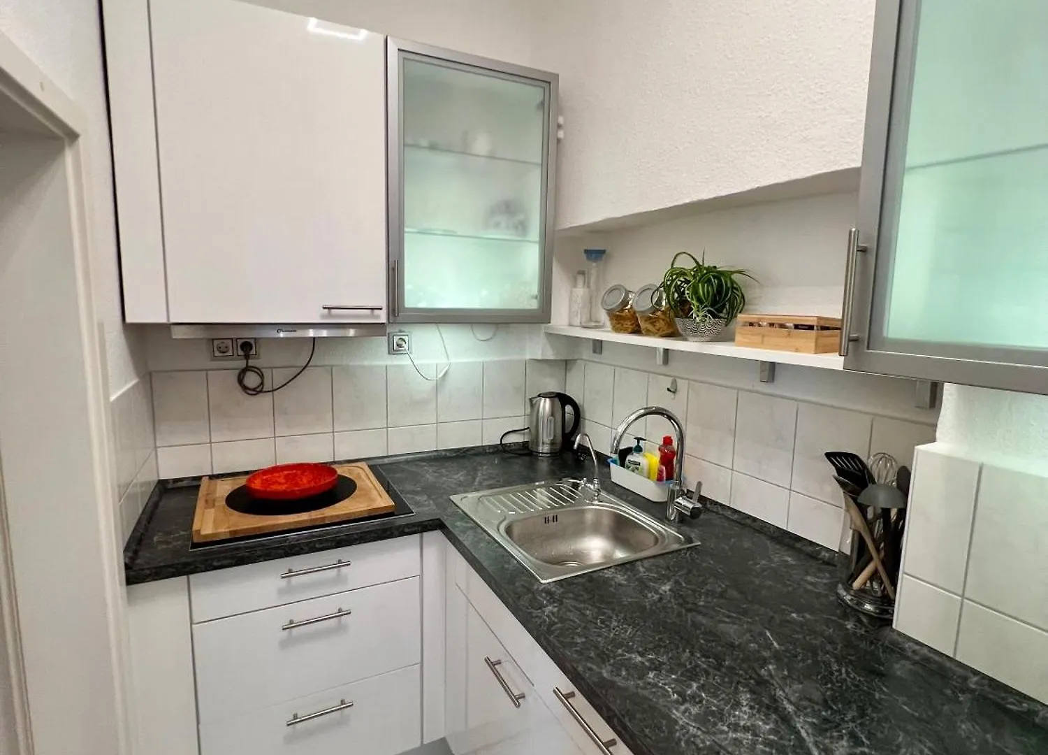 Sahara Hosting Apartments Nuernberg City Room 1 & 3 0*, Нюрнберг